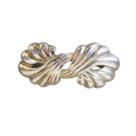 Belt Buckle by MiMi D N Sivertone Vintage Large Belt Buckle Bow